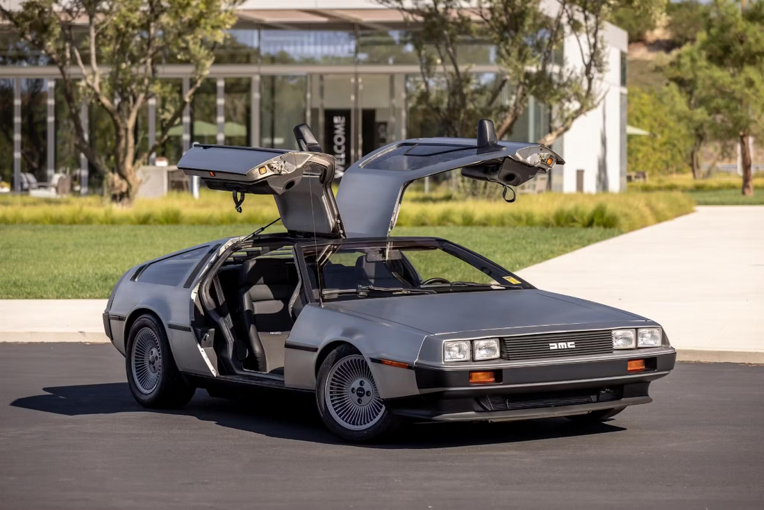 Delorean DMC - A Hollywood Icon